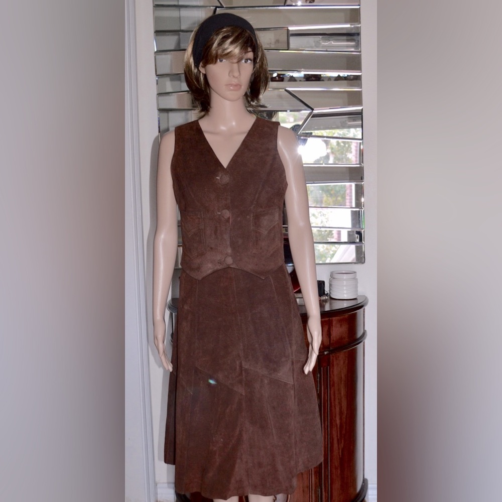 Women Vanity 2 Pieces Set 100% Leather Vest & Skirt Brown